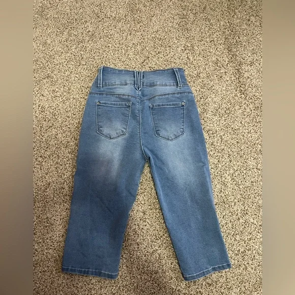 Curve Appeal High-Rise Cropped Jeans – Women’s Size 8/29 - Picture 2 of 4